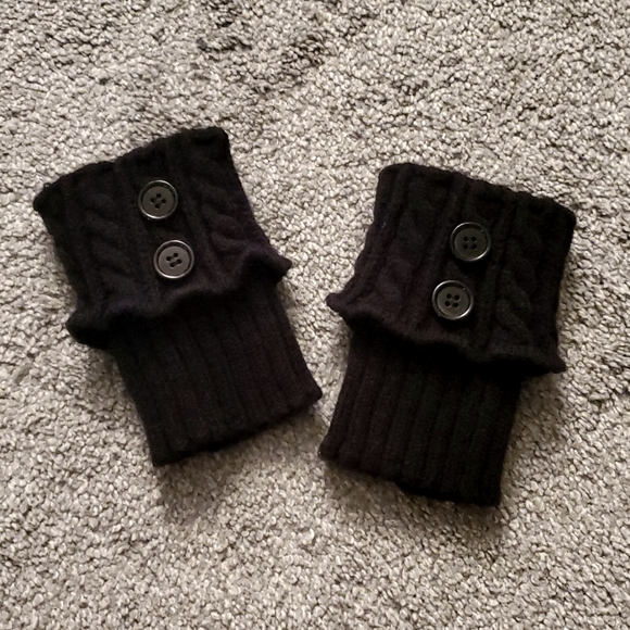 ✨️SALE✨️ NWOT cable knit boot cuffs, OS - Picture 1 of 7